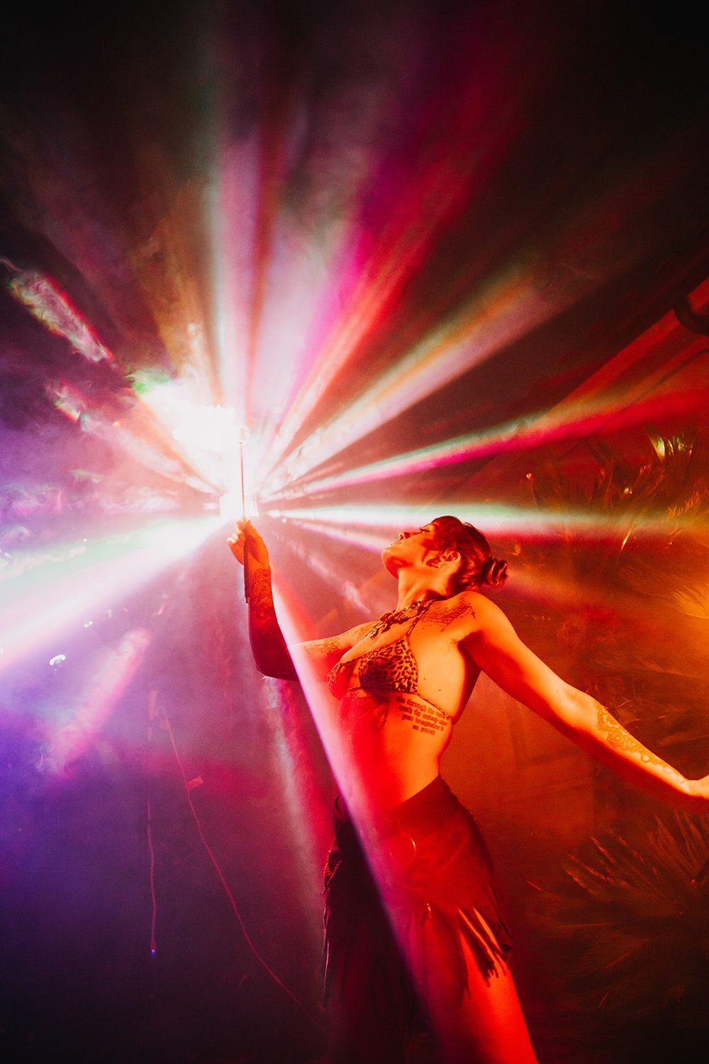ORIGINS archive light performance photo